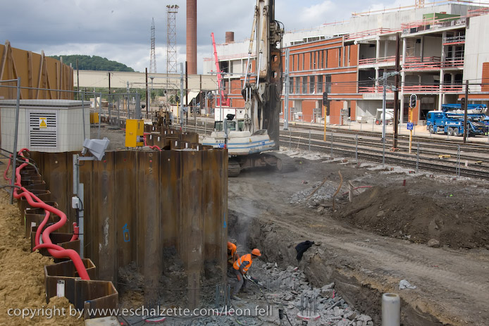 20081120gare_belval_plaza015