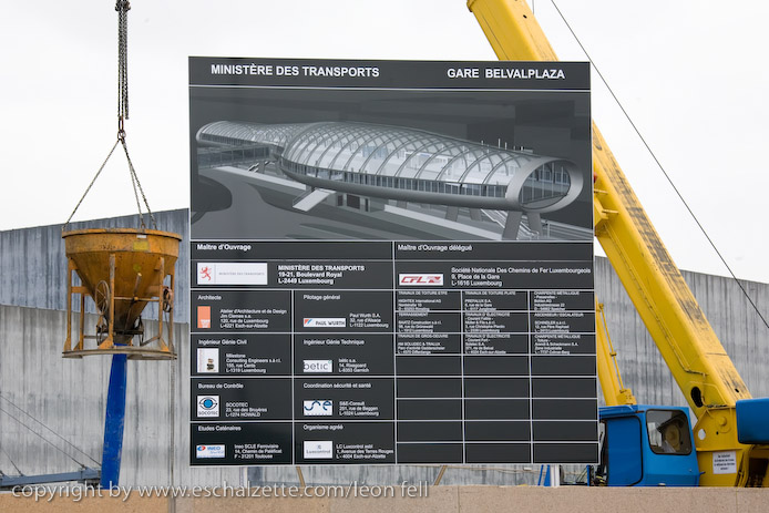 20081120gare_belval_plaza035