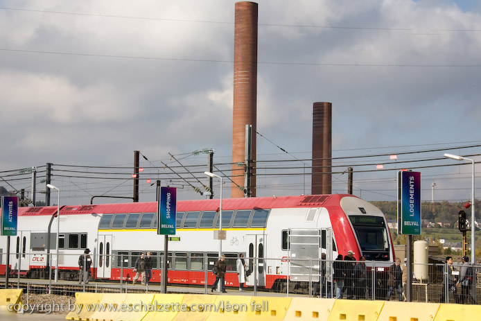 20081120gare_belval_plaza053