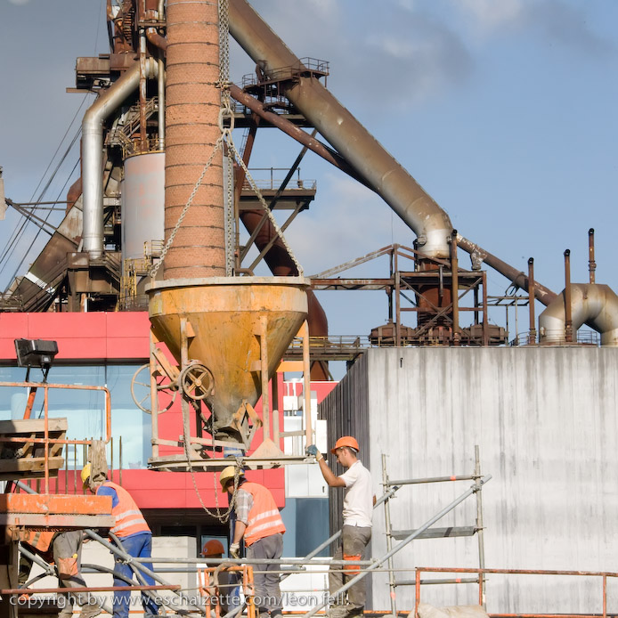 20081120gare_belval_plaza059