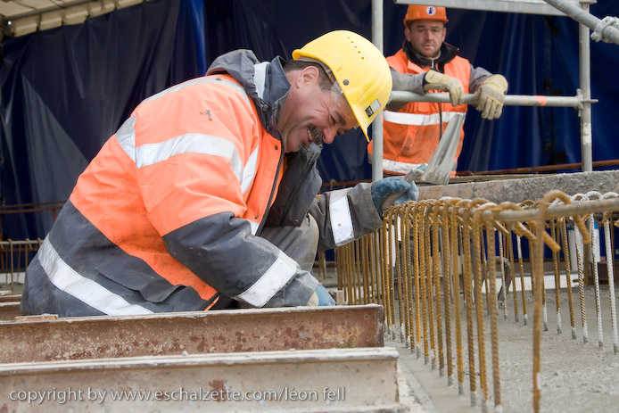 20081120gare_belval_plaza082