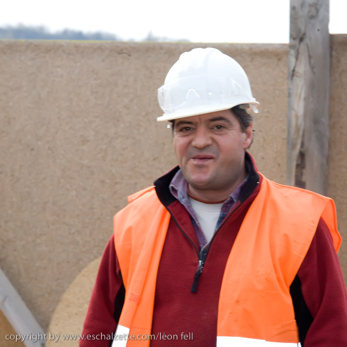 20081120gare_belval_plaza083