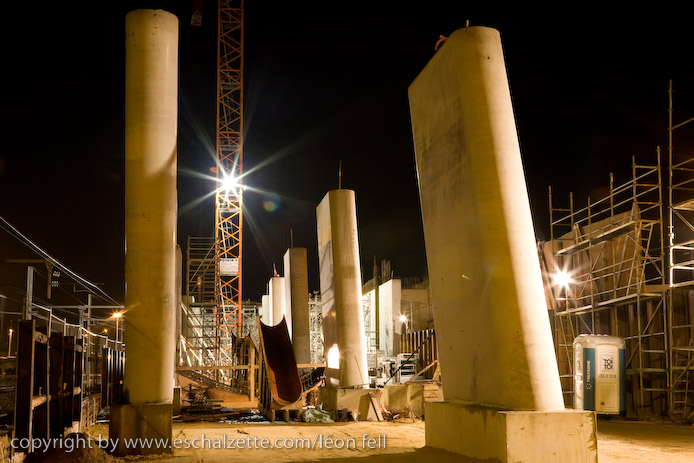 20081120gare_belval_plaza103