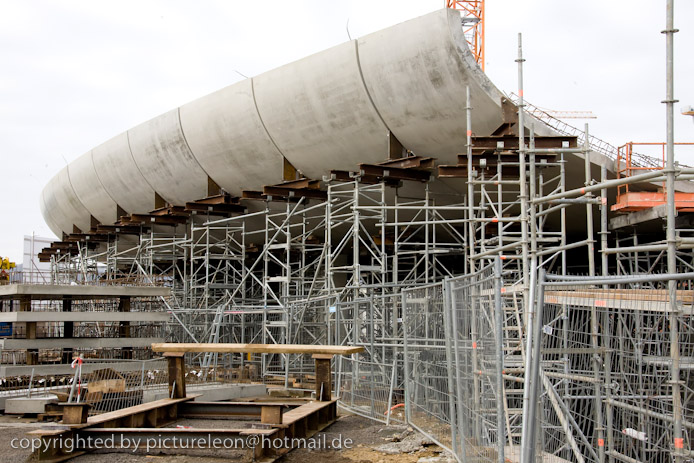 20081220gareplaza003