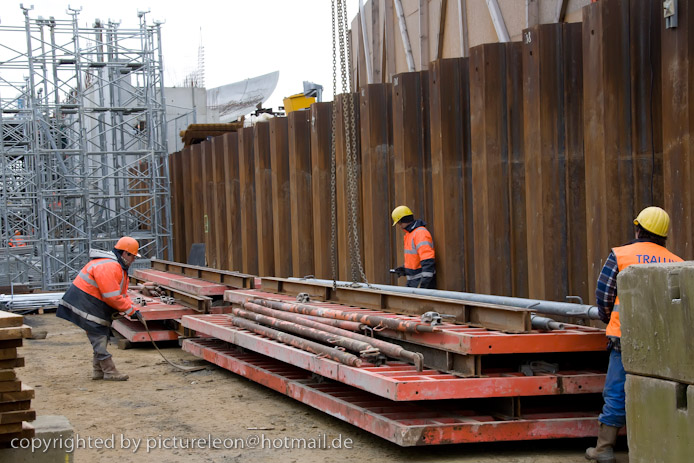 20081220gareplaza025