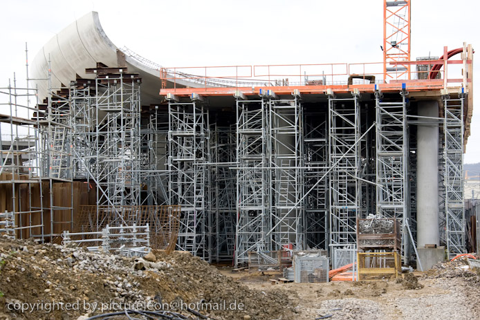 20081220gareplaza035