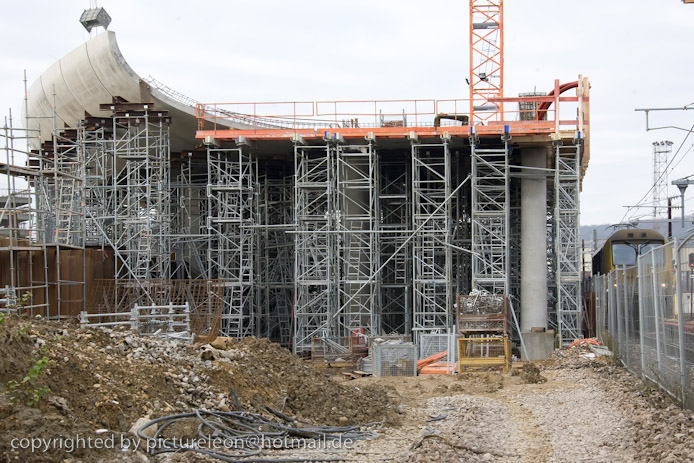 20081220gareplaza036