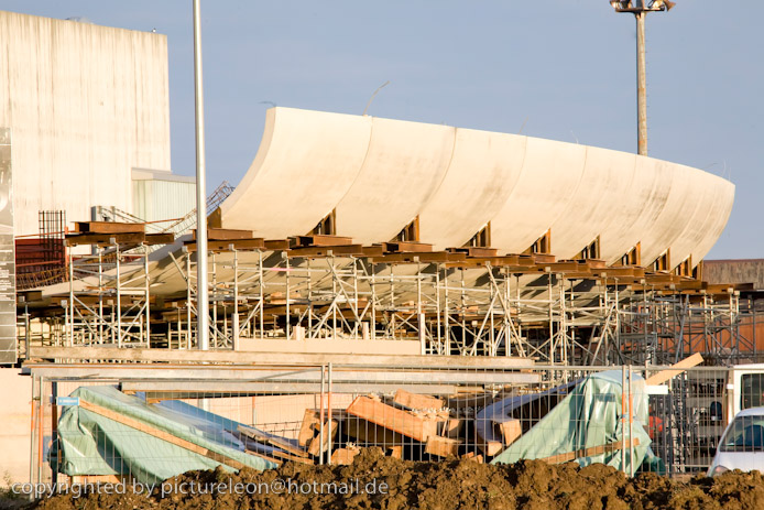 20081220gareplaza043