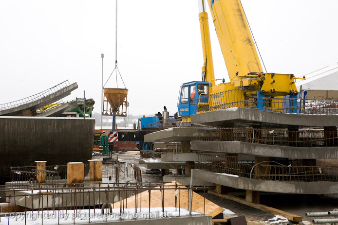 20081220gareplaza075