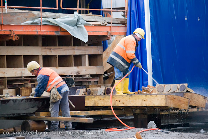 20081220gareplaza105