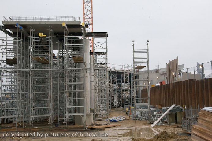 20081220gareplaza114