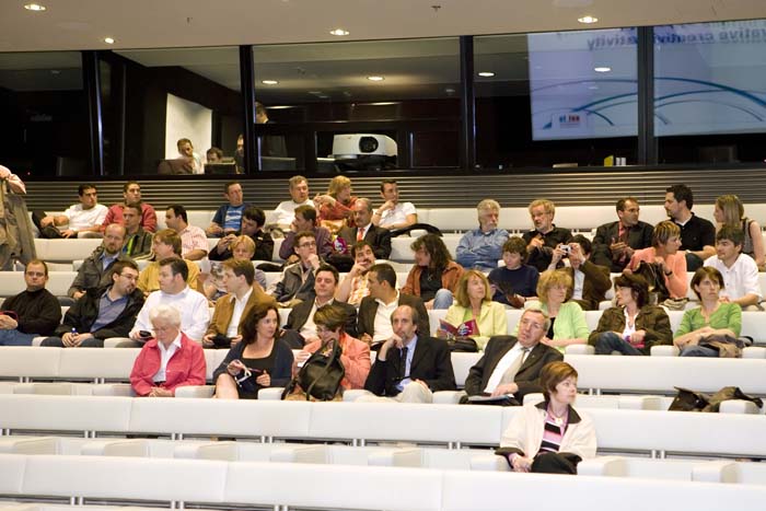 unigoesbelval20070621152