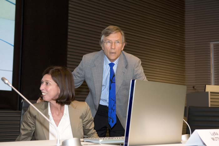 unigoesbelval20070621160