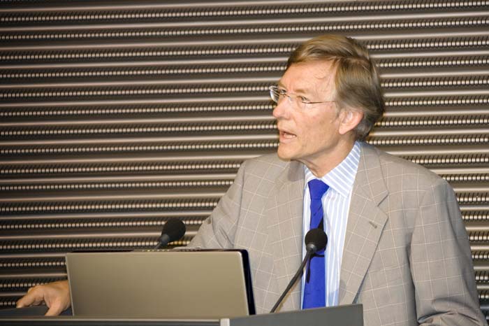 unigoesbelval20070621165