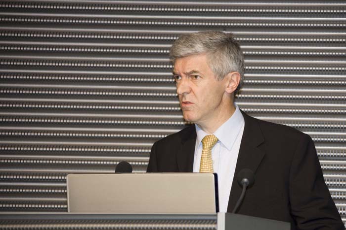 unigoesbelval20070621175