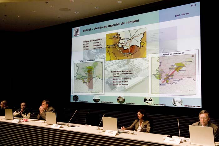 unigoesbelval20070621196