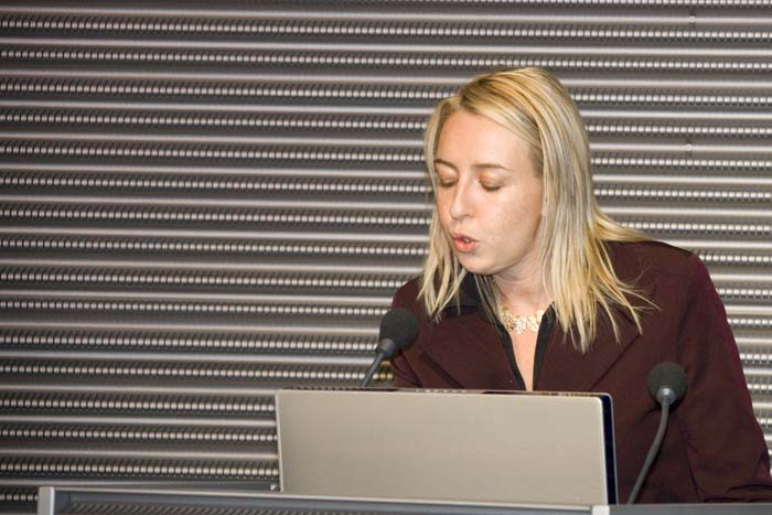 unigoesbelval20070621207