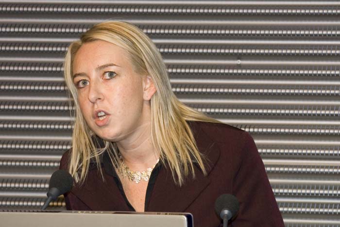 unigoesbelval20070621208