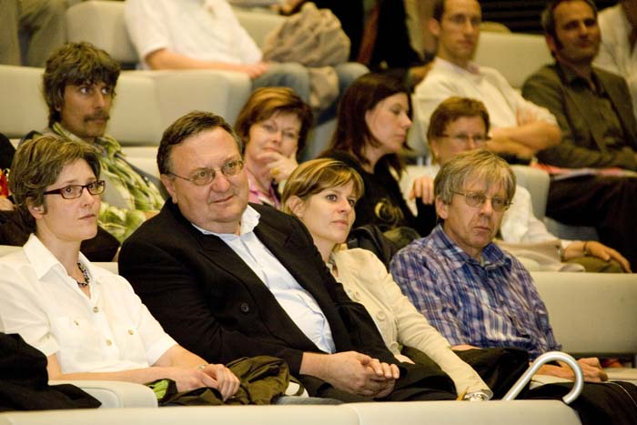 unigoesbelval20070621211