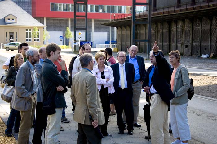 unigoesbelval20070621230