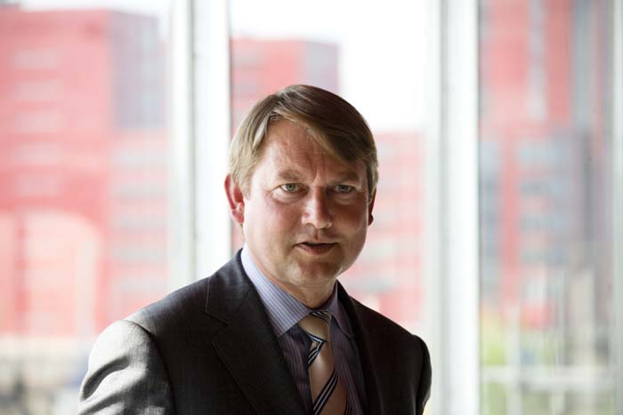 unigoesbelval20070621243