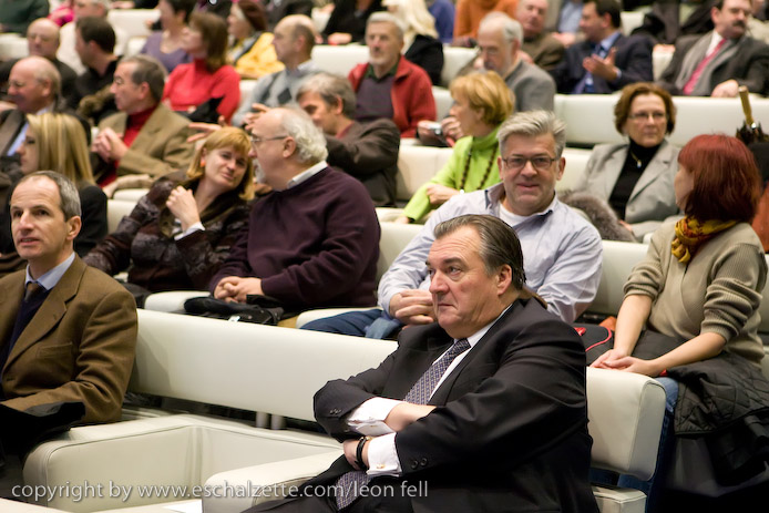 20081203inaugurationstele020